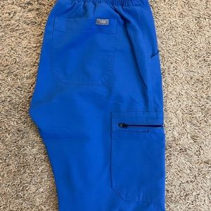 Skinny small bottoms with altered waistband